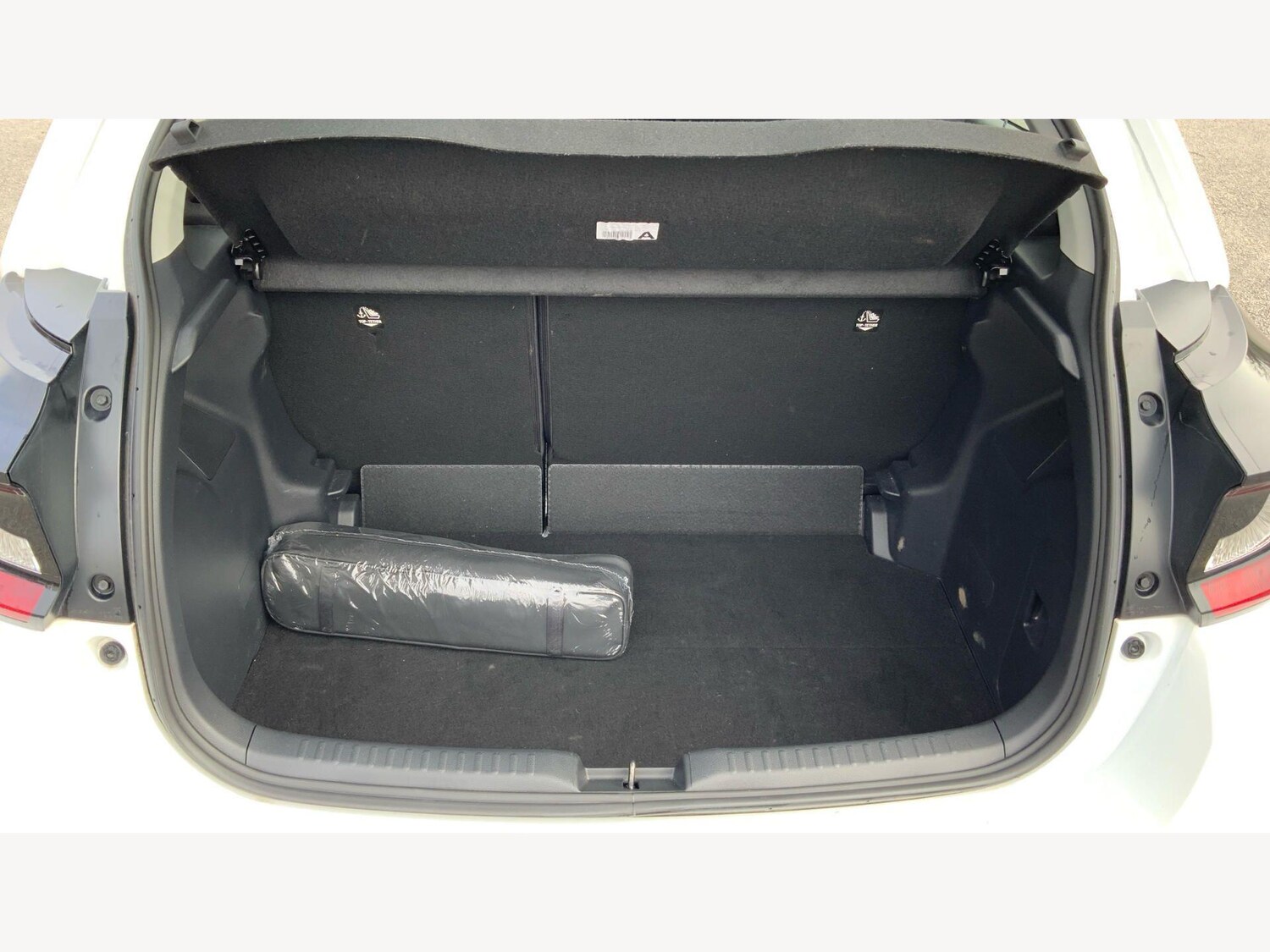 Used Toyota Yaris for sale - 78057835: Photo 16