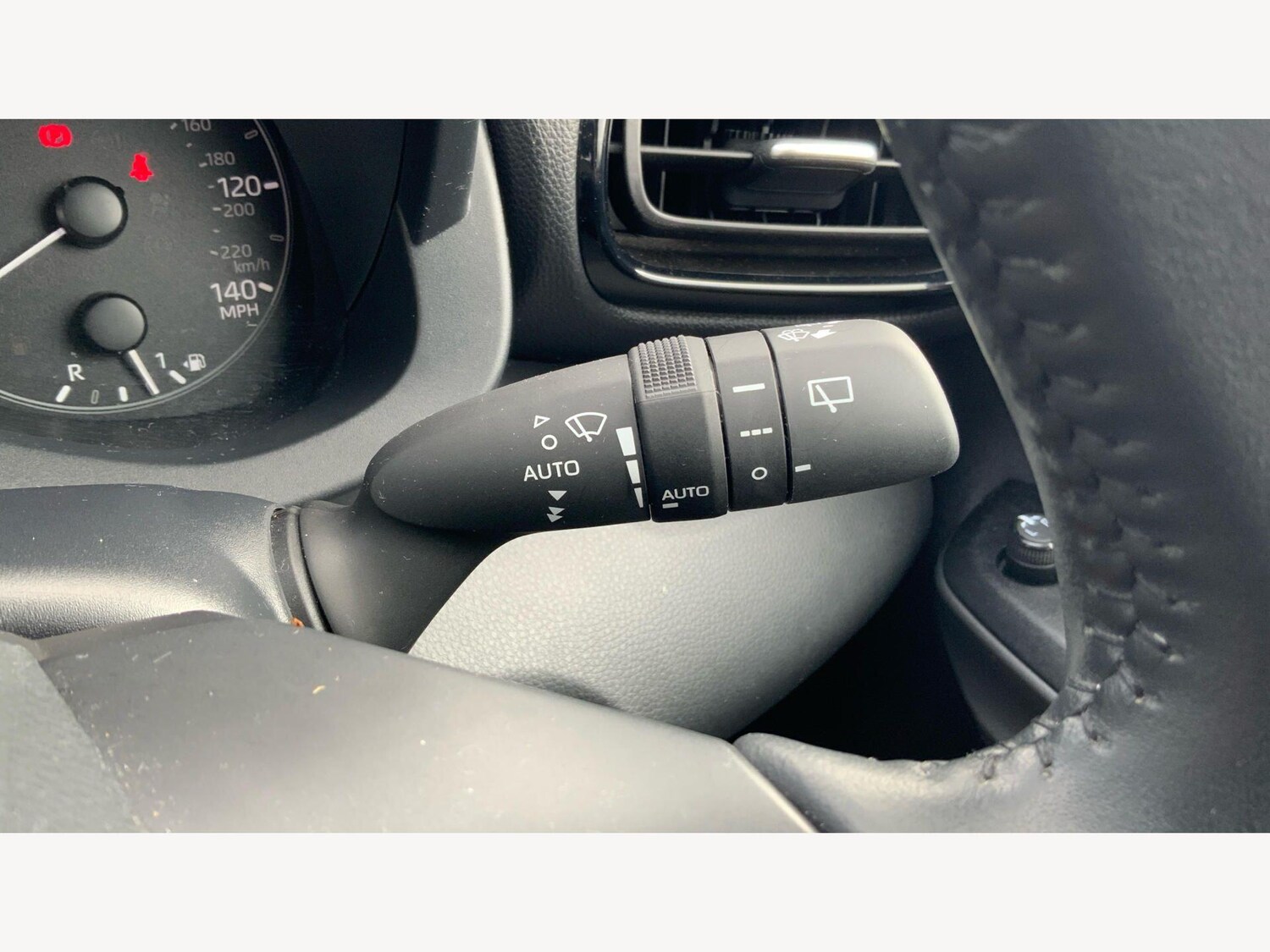 Used Toyota Yaris for sale - 78057835: Photo 27