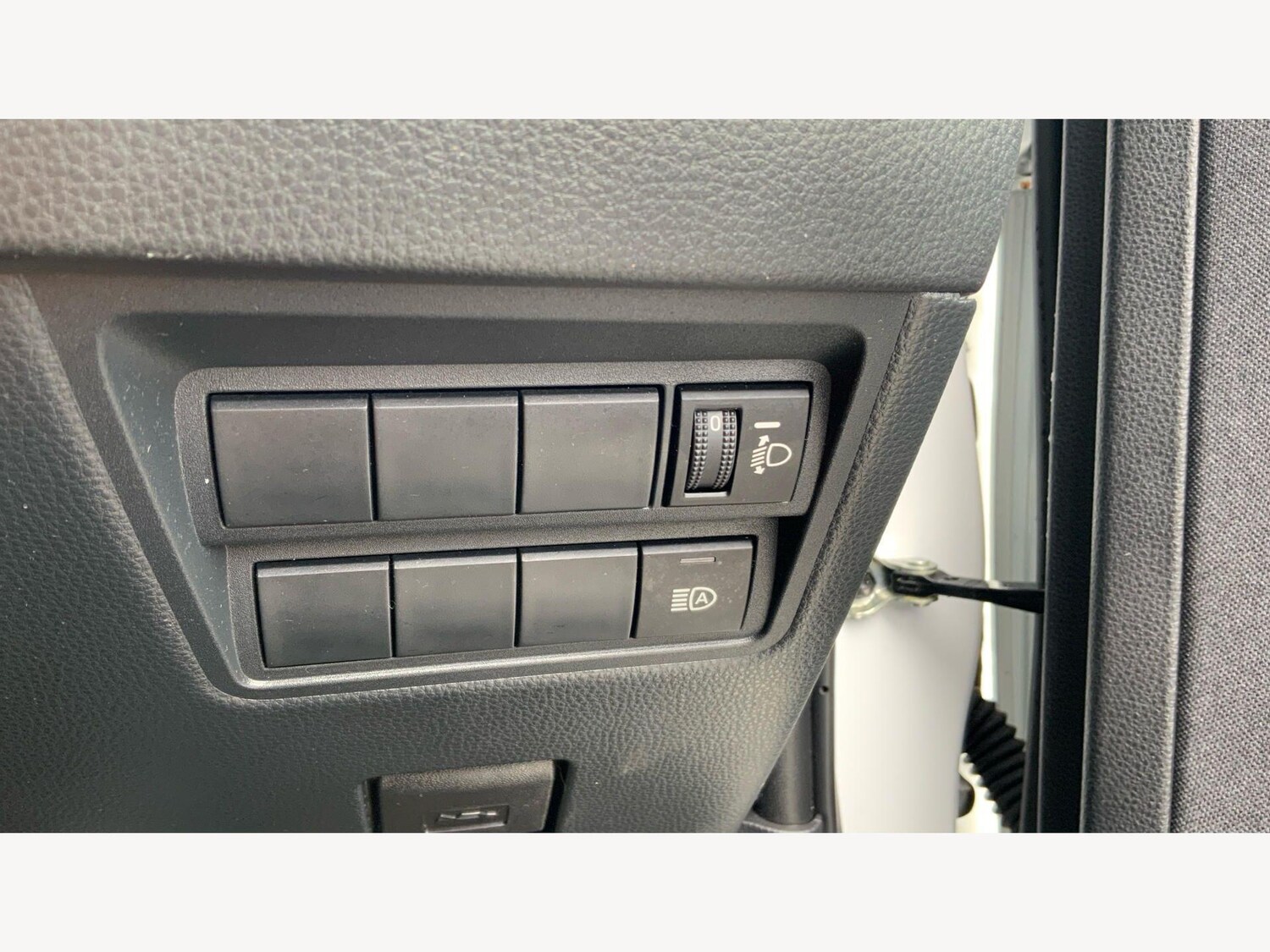 Used Toyota Yaris for sale - 78057835: Photo 31