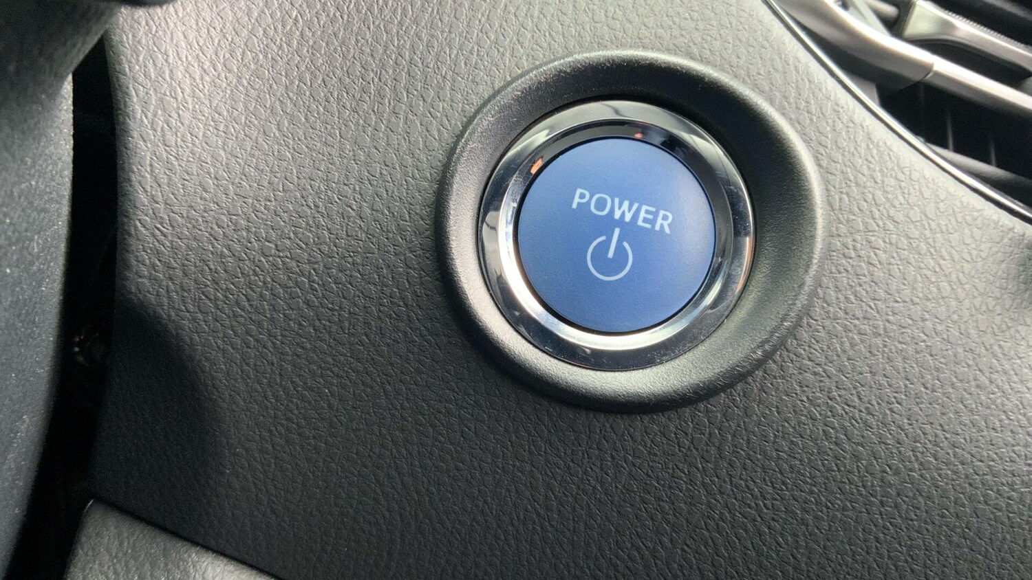 Used Toyota C-HR 2022 for sale - 76388450: Photo 37