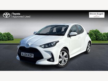 Used Toyota Yaris 2024 for sale - 77823932: Photo
