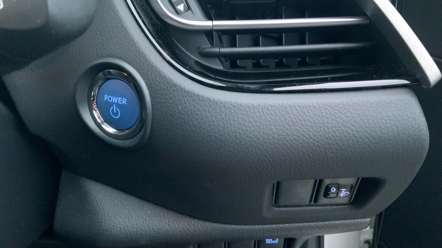 Used Toyota C-HR for sale - 77175916: Photo 35