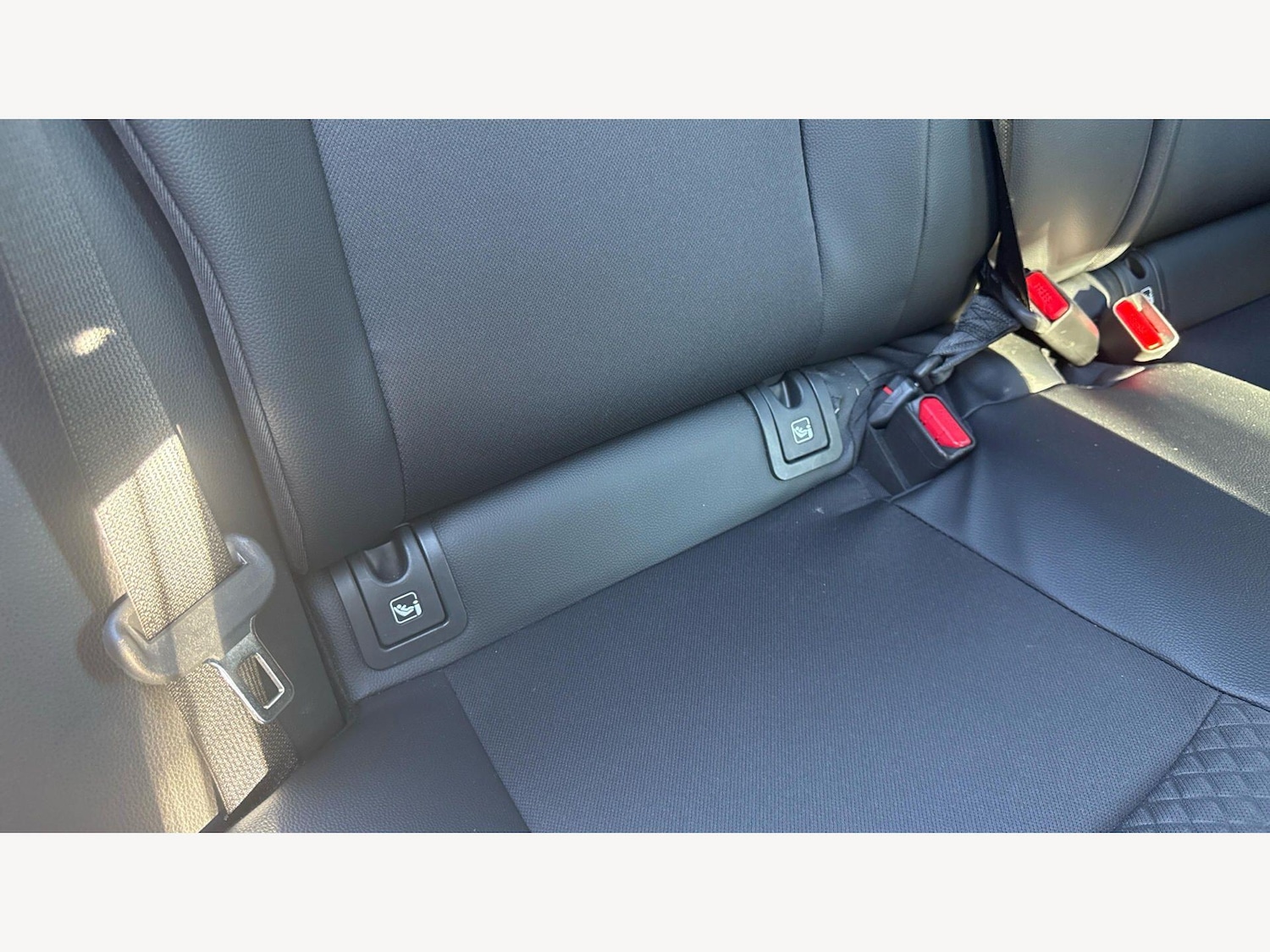 Used Toyota Yaris 2024 for sale - 78072445: Photo 27