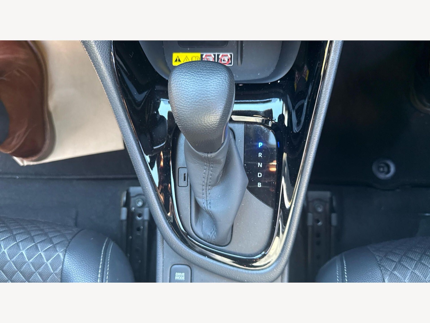 Used Toyota Yaris 2024 for sale - 78072445: Photo 30