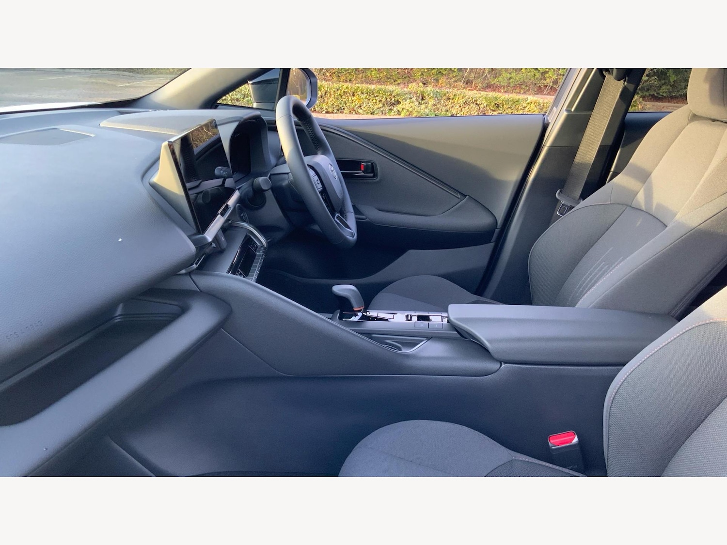 Used Toyota C-HR 2025 for sale - 77202864: Photo 12