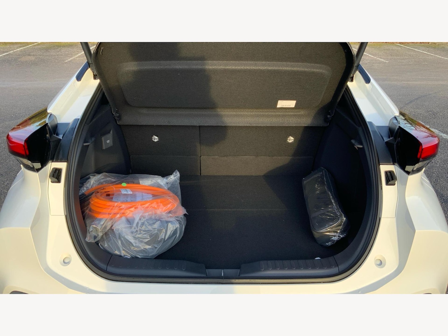 Used Toyota C-HR 2025 for sale - 77202864: Photo 16