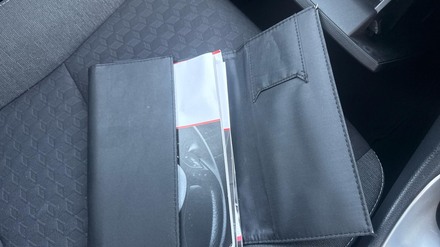 Used Toyota Yaris 2023 for sale - 78148005: Photo 27