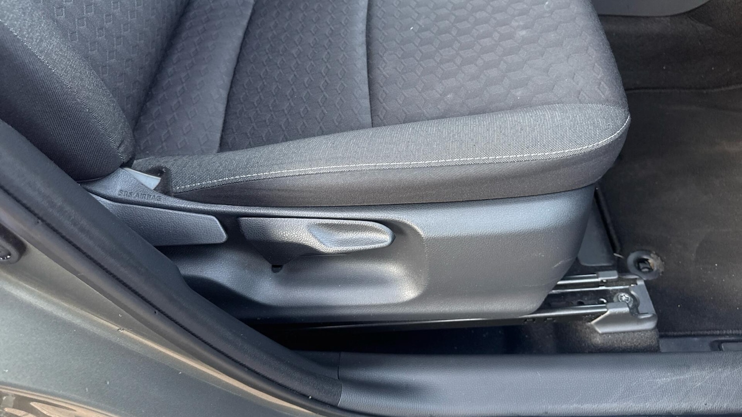 Used Toyota Yaris 2023 for sale - 78148005: Photo 29