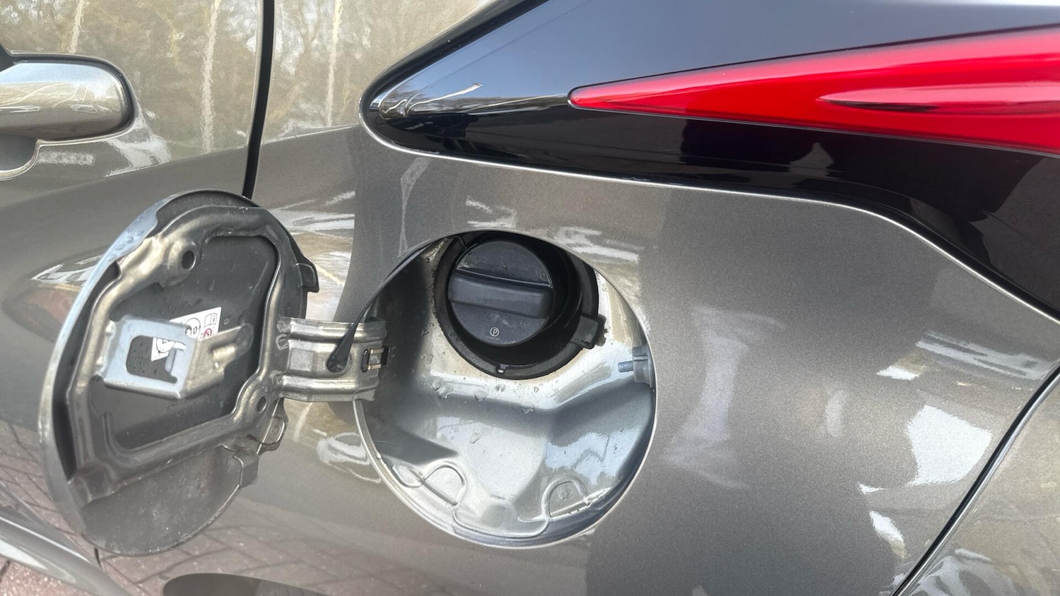 Used Toyota Yaris 2023 for sale - 78148005: Photo 39