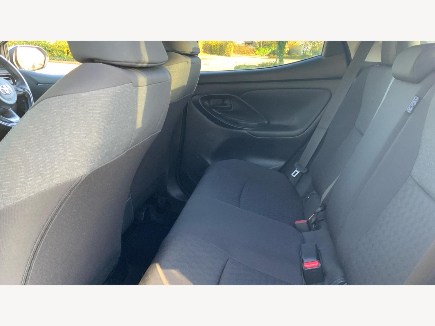 Used Toyota Yaris 2022 for sale - 76701869: Photo 15