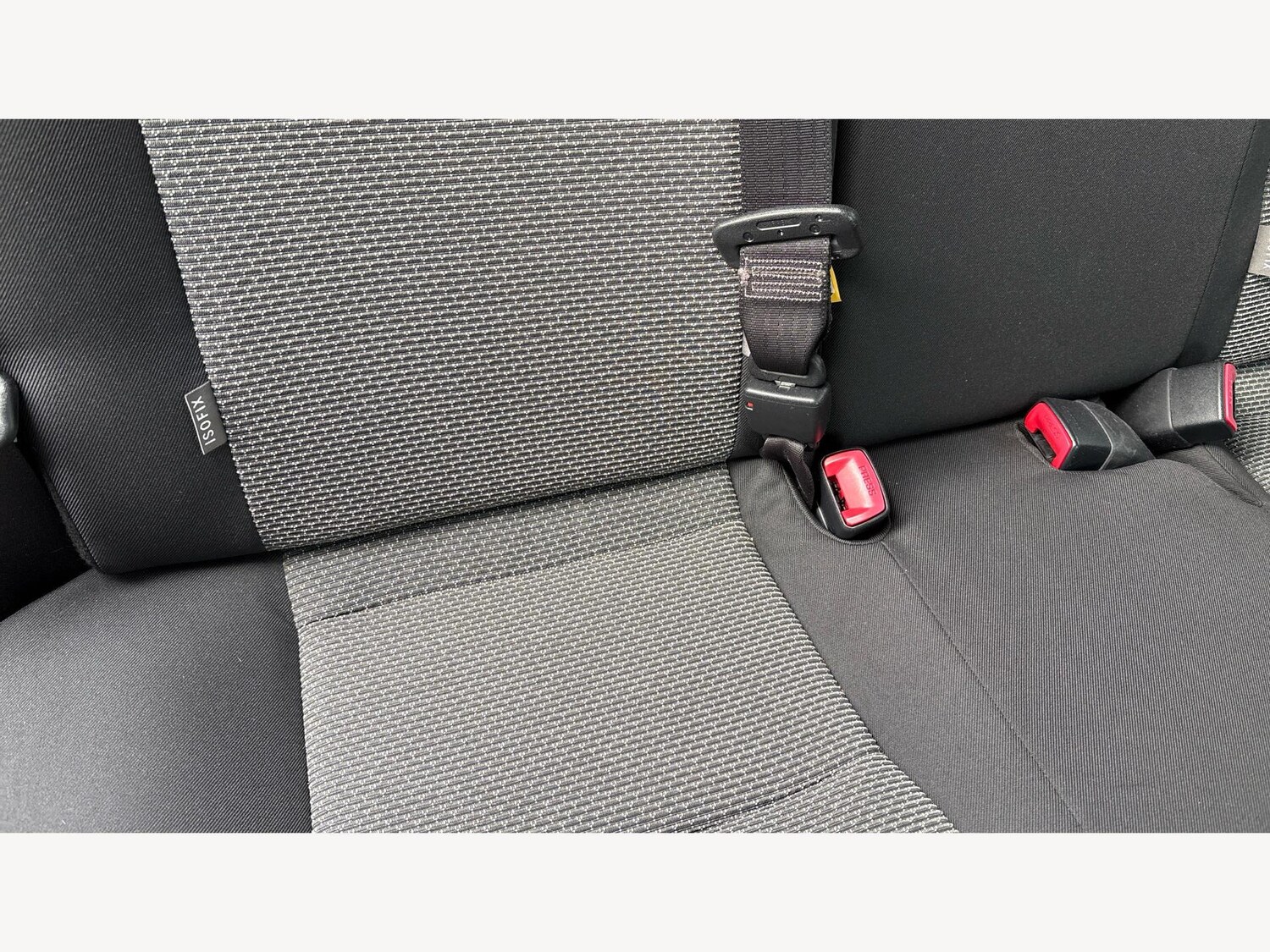 Used Toyota Yaris 2016 for sale - 76572945: Photo 30