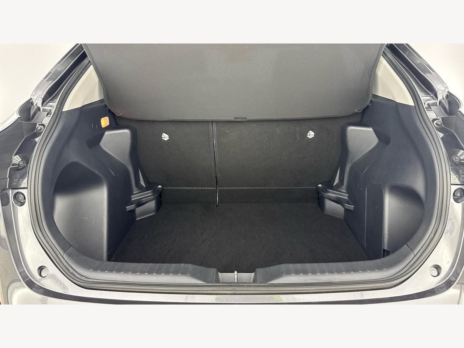 Used Toyota Yaris Cross 2022 for sale - 77202801: Photo 16