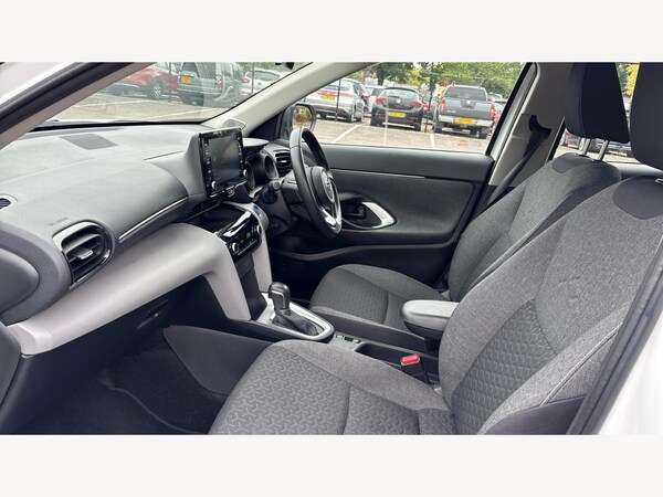 Used Toyota Yaris Cross 2022 for sale - 76226259: Photo 12
