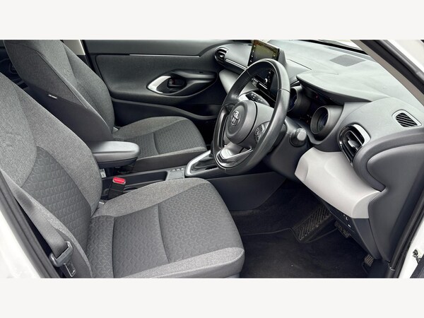 Used Toyota Yaris Cross 2022 for sale - 76226259: Photo 13
