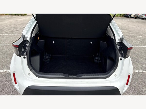 Used Toyota Yaris Cross 2022 for sale - 76226259: Photo 16