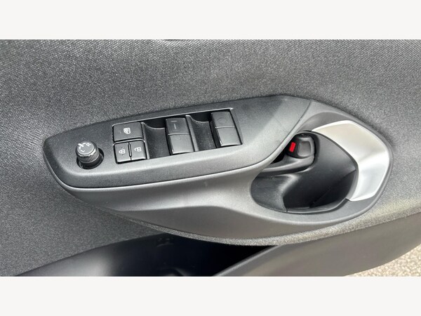 Used Toyota Yaris Cross 2022 for sale - 76226259: Photo 31