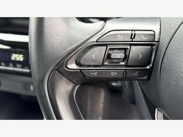 Used Toyota Yaris Cross 2022 for sale - 76226259: Photo 36