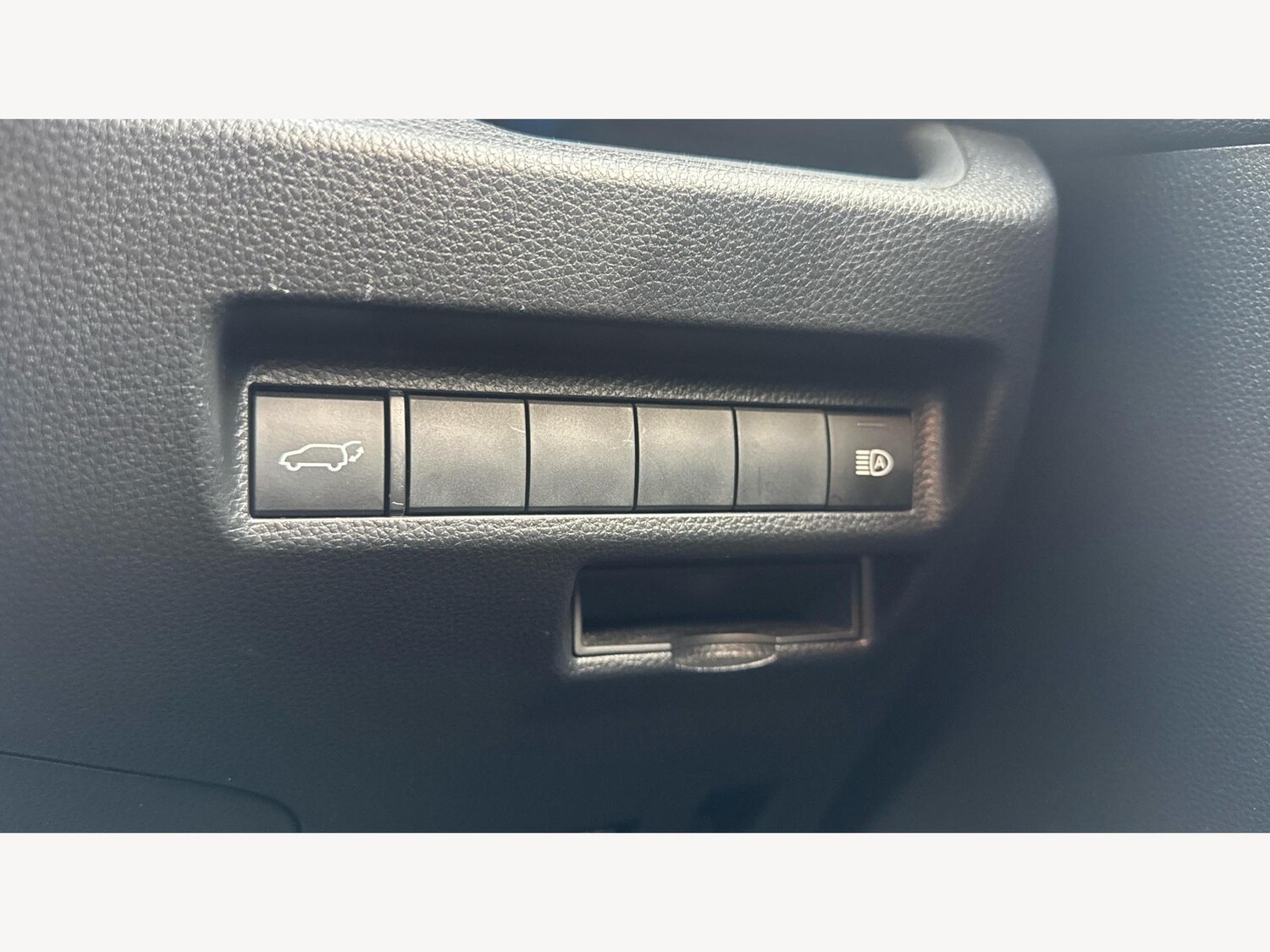 Used Toyota RAV4 2022 for sale - 76823591: Photo 31