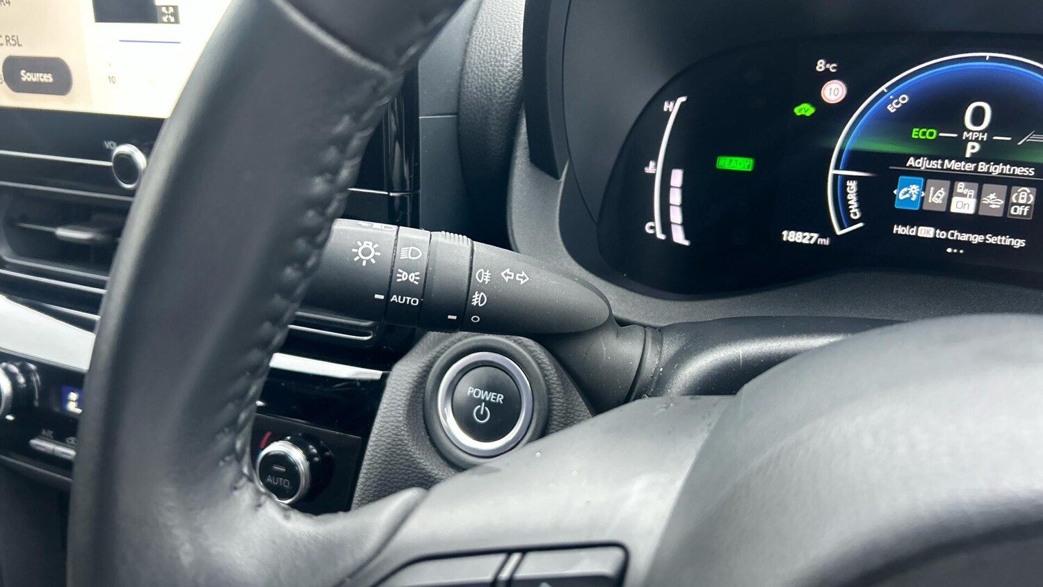 Used Toyota Yaris Cross 2024 for sale - 77484279: Photo 41