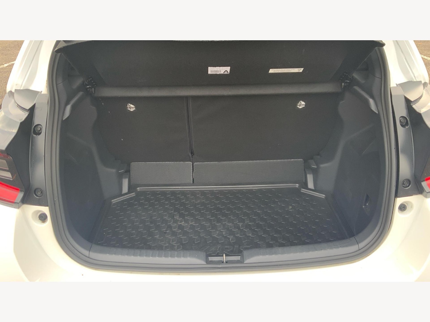 Used Toyota Yaris for sale - 77230348: Photo 16