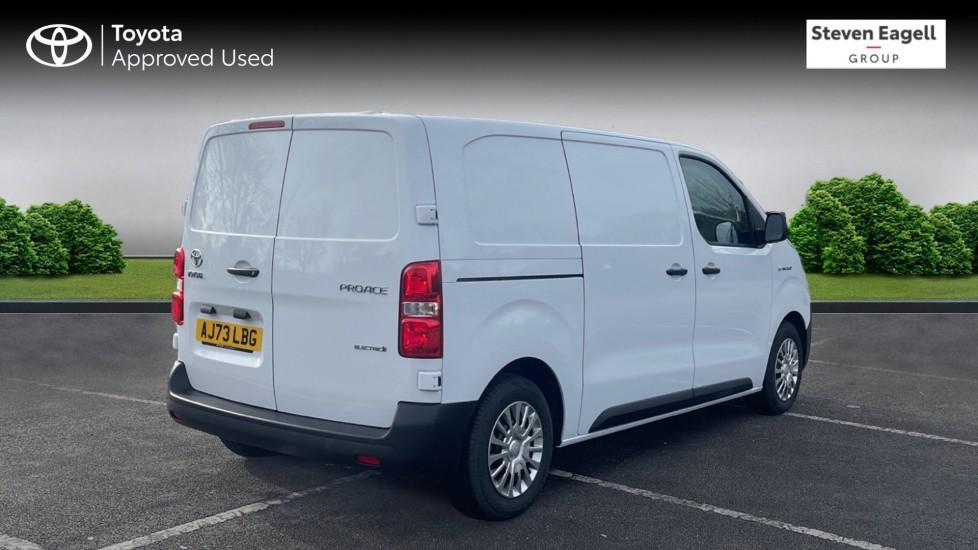 Used Toyota ProAce 2023 for sale - 77510390: Photo 2