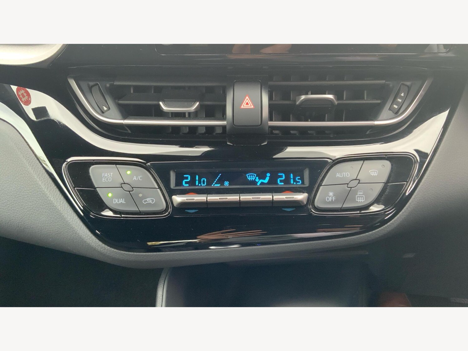Used Toyota C-HR 2022 for sale - 76349065: Photo 32