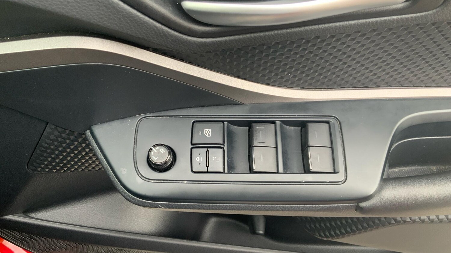 Used Toyota C-HR 2022 for sale - 76349065: Photo 36