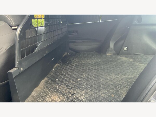 Used Toyota Corolla 2023 for sale - 76152570: Photo 15