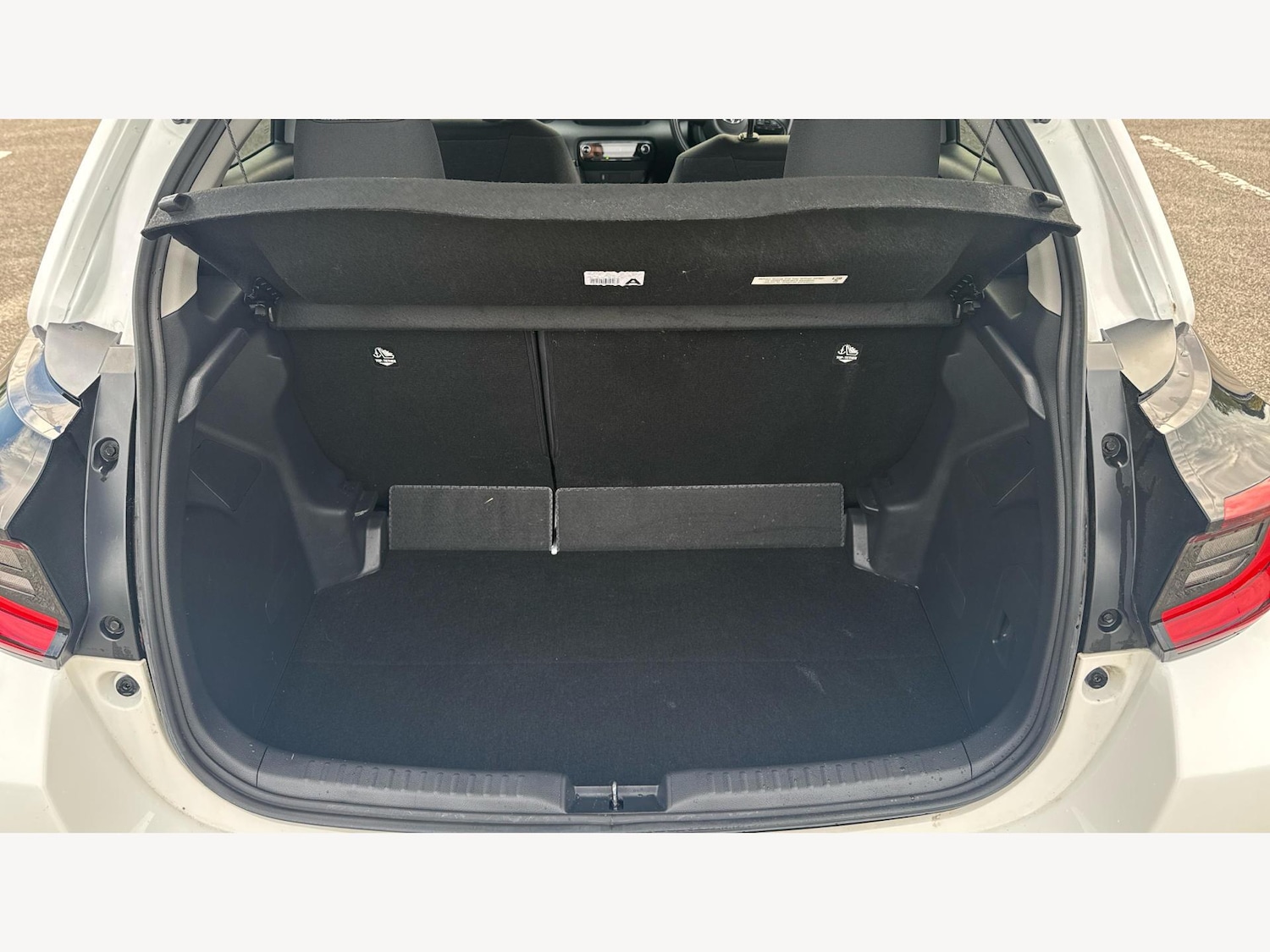 Used Toyota Yaris 2022 for sale - 76251103: Photo 16