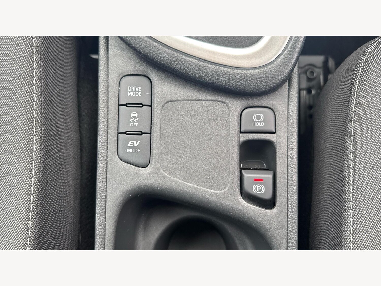 Used Toyota Yaris 2022 for sale - 76251103: Photo 33