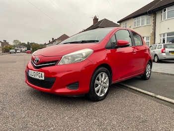 Used Toyota Yaris 2013 for sale - 77707121: Photo