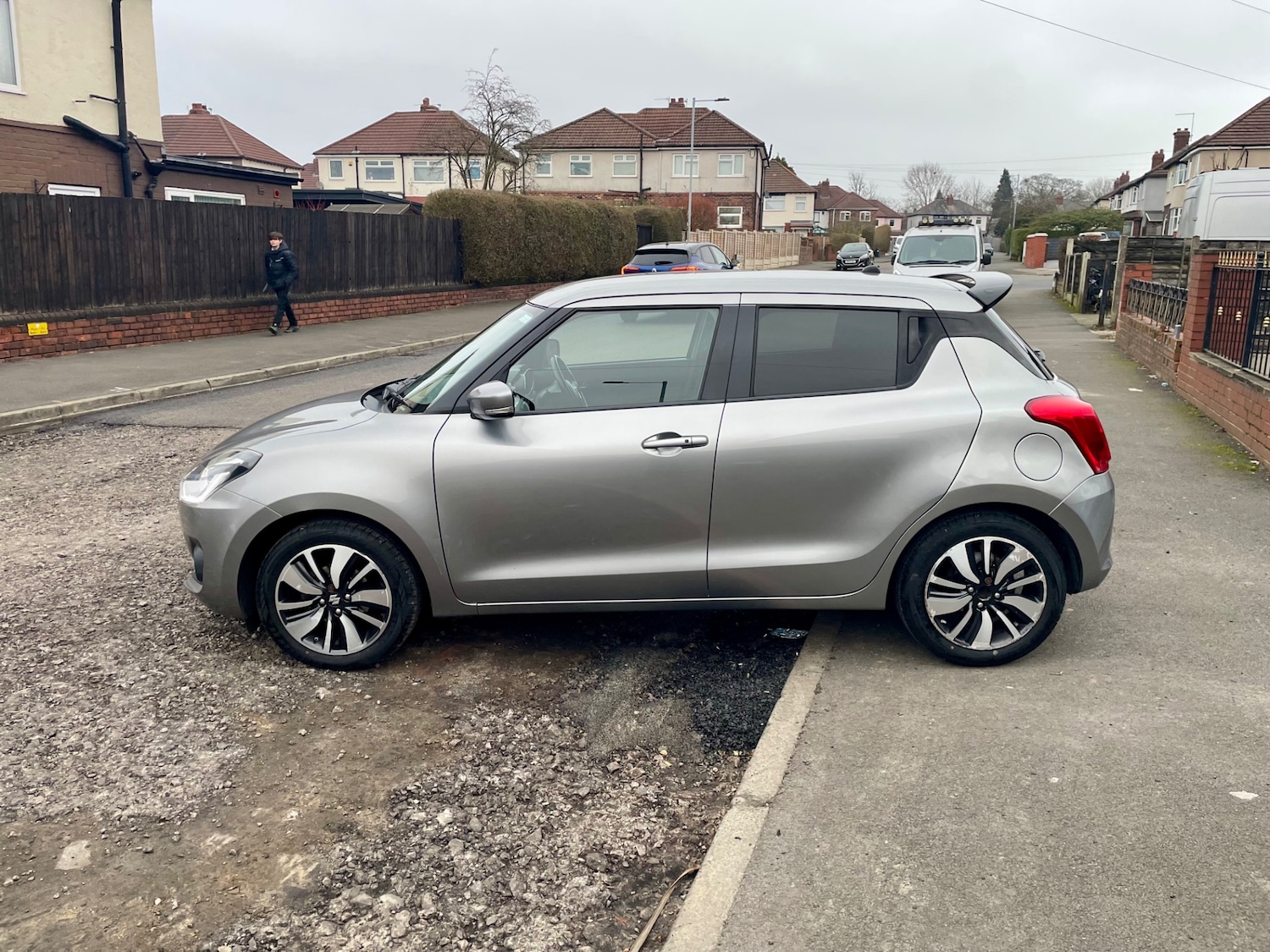 Used Suzuki Swift 2017 for sale - 77420666: Photo 3