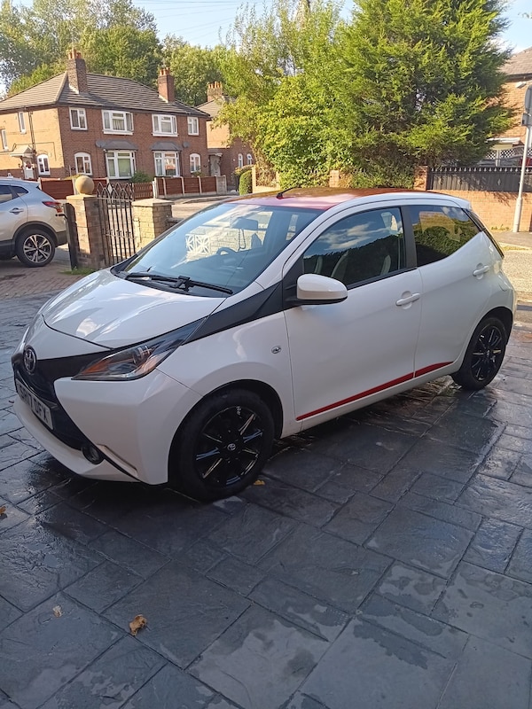 Used Toyota AYGO 2017 for sale - 76314095: Photo 2