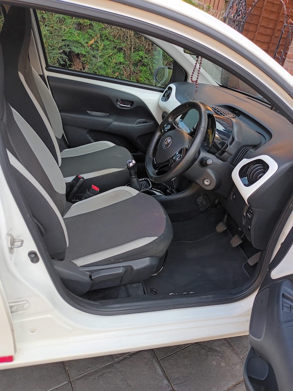 Used Toyota AYGO 2017 for sale - 76314095: Photo 6