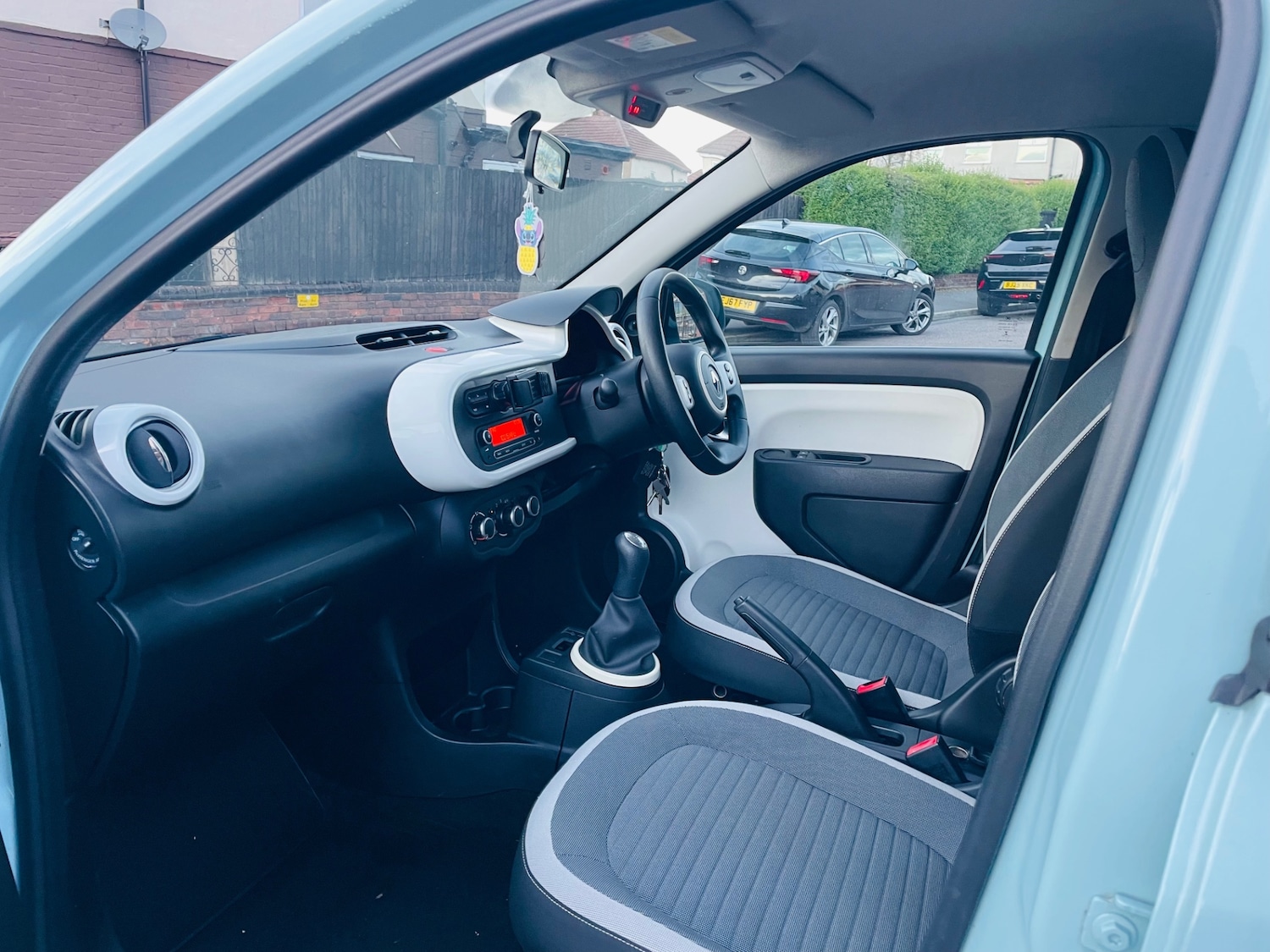 Used Renault Twingo 2015 for sale - 76758977: Photo 16