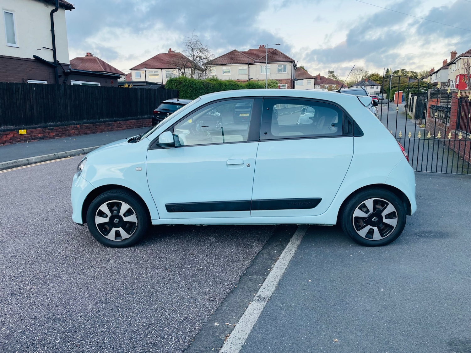 Used Renault Twingo 2015 for sale - 76758977: Photo 8