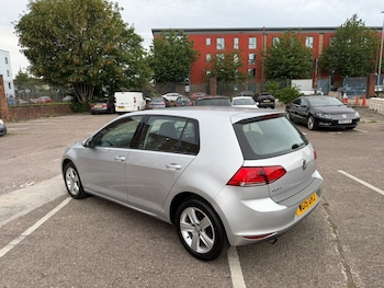 Used Volkswagen Golf 2015 for sale - 79062899: Photo