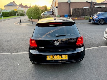 Used Volkswagen Polo 2015 for sale - 78751518: Photo