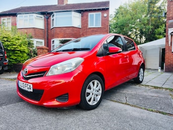 Used Toyota Yaris 2013 for sale - 75608509: Photo