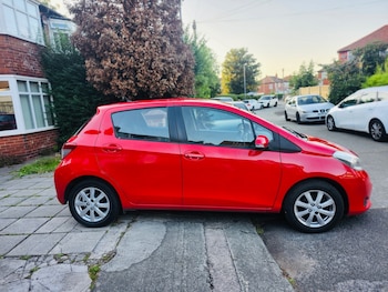 Used Toyota Yaris 2013 for sale - 75608509: Photo