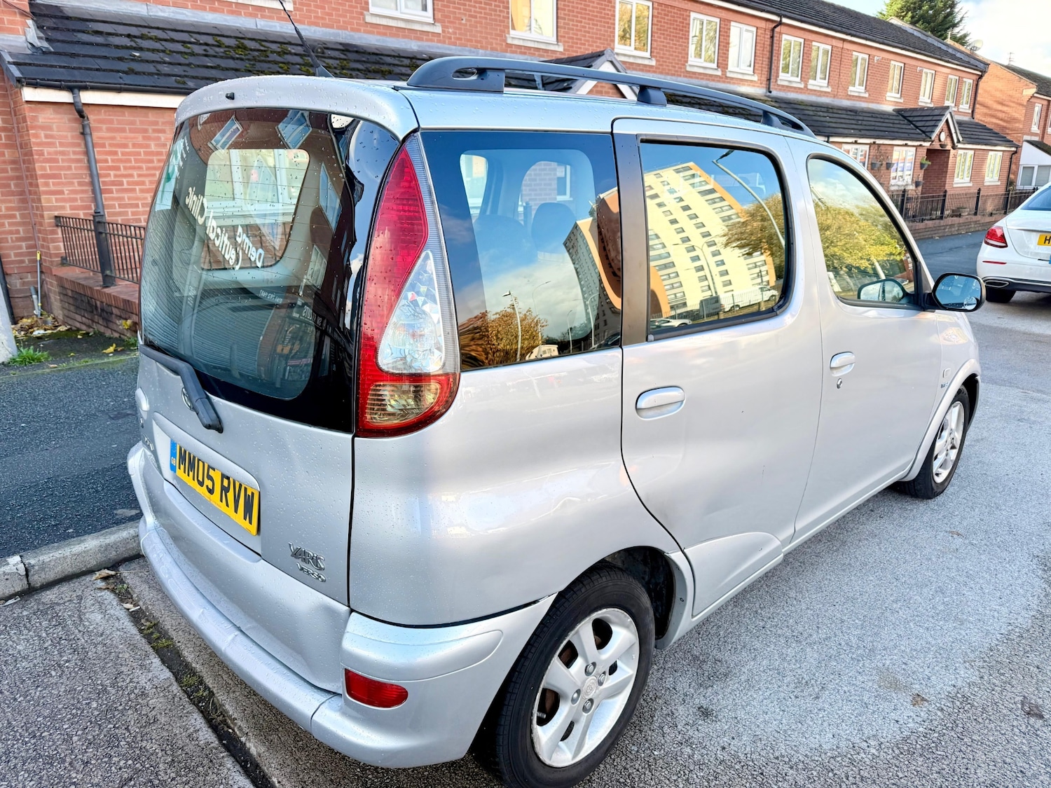 Used Toyota Yaris Verso 2005 for sale - 76799081: Photo 2