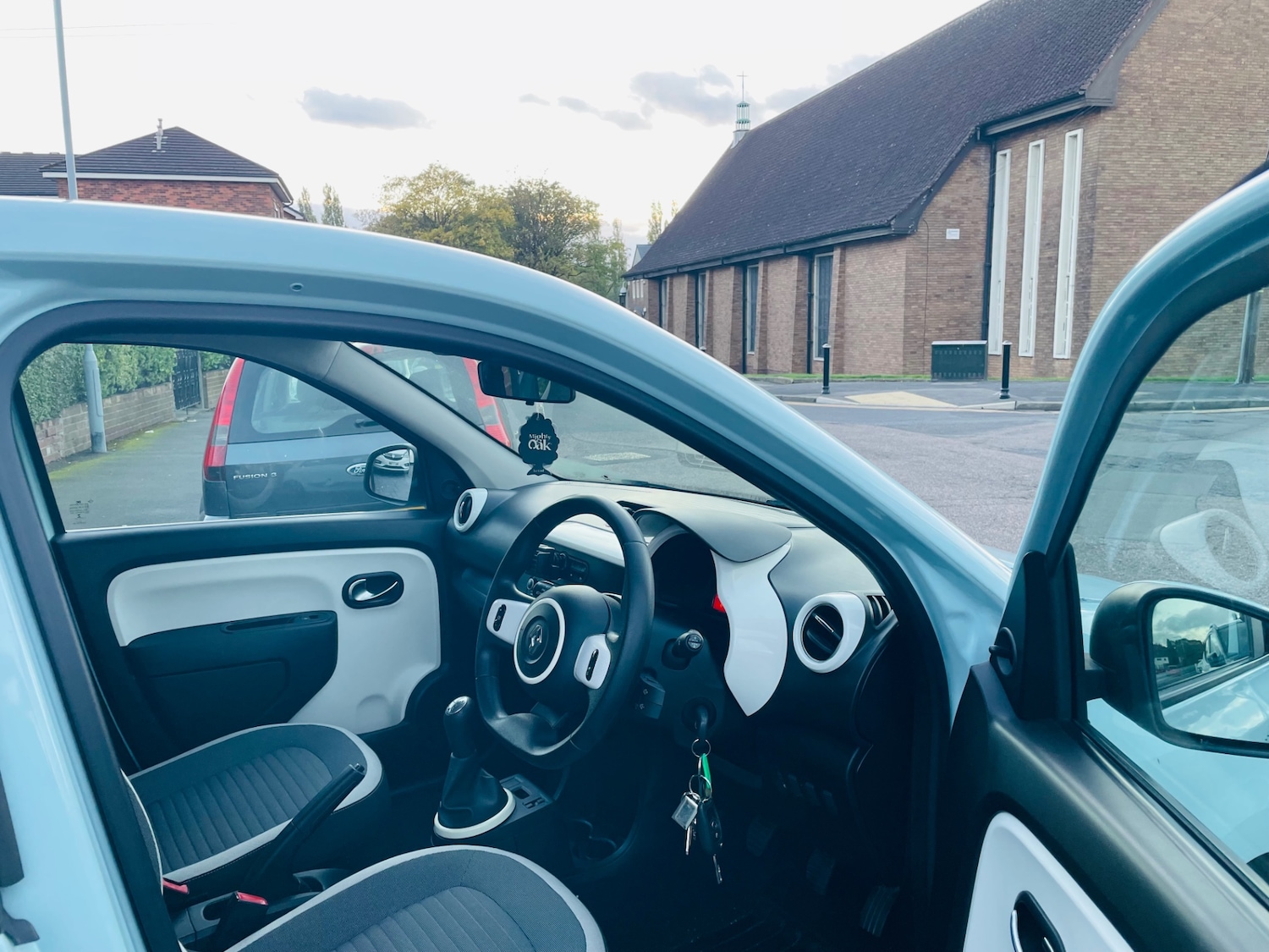 Used Renault Twingo 2015 for sale - 76584003: Photo 18