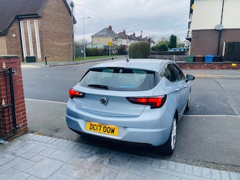 Used Vauxhall Astra 2017 for sale - 77665496: Photo