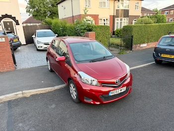 Used Toyota Yaris 2012 for sale - 79187834: Photo