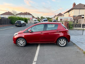 Used Toyota Yaris 2012 for sale - 79187834: Photo