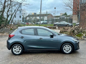 Used Mazda Mazda2 2016 for sale - 76941856: Photo