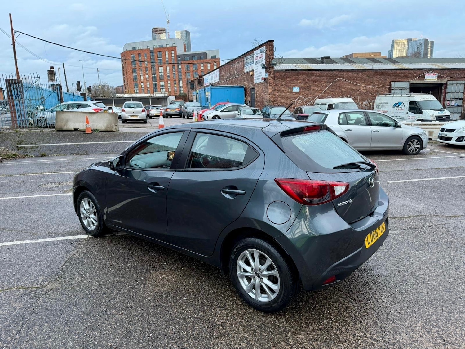 Used Mazda Mazda2 2016 for sale - 76941856: Photo 5
