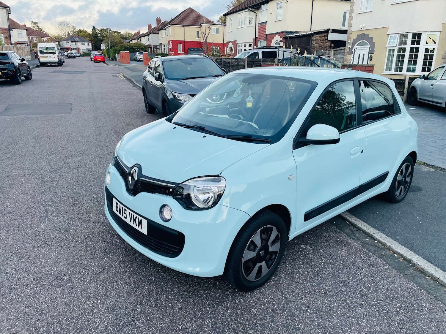 Used Renault Twingo 2015 for sale - 76375751: Photo 2