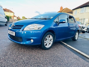 2012 (12) - 1.33 Dual VVTi TR 5dr