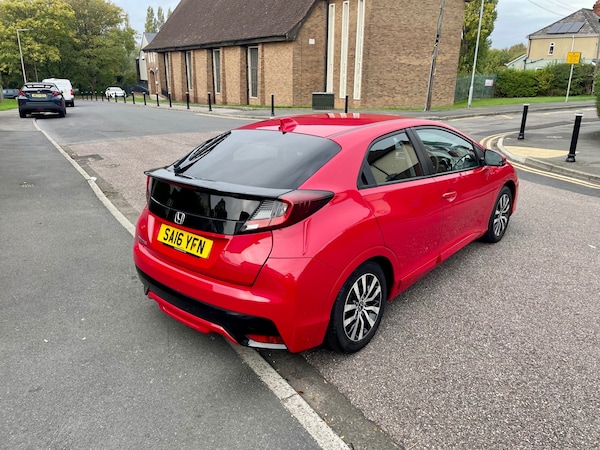 Used Honda Civic 2016 for sale - 76309807: Photo 11
